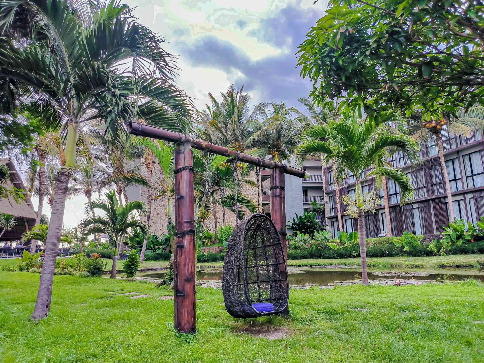 Wyndham Tamansari Jivva Resort Bali Siyut Esterno foto The resort's garden
